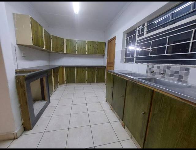 3 BEDROOM HOUSE FOR SALE IN BOOYSENS